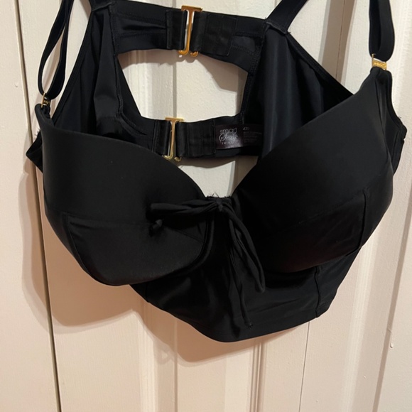 Smart and Sexy Long Lined Swim Top - Picture 13 of 13